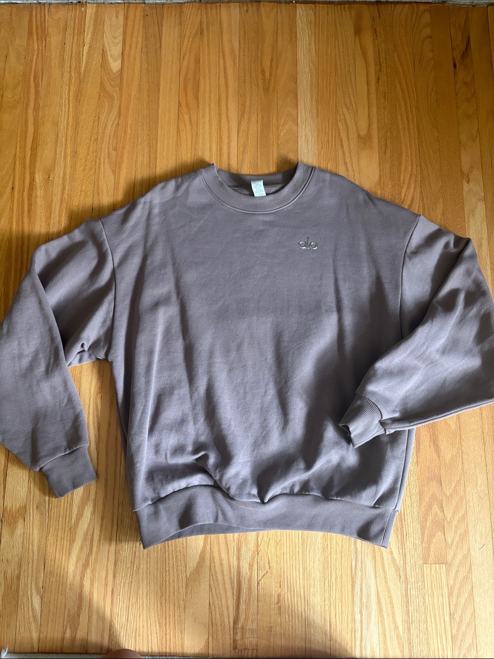 ALO Yoga Relaxed Crewneck Sweatshirt - Dusty Taupe